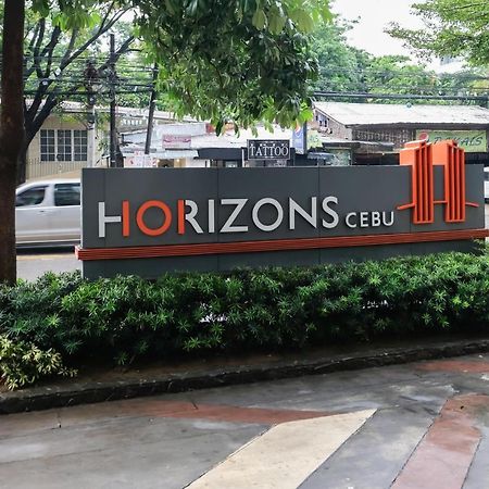 Ezeniel'S Place At Horizons 101 Condominium Cebu Екстер'єр фото